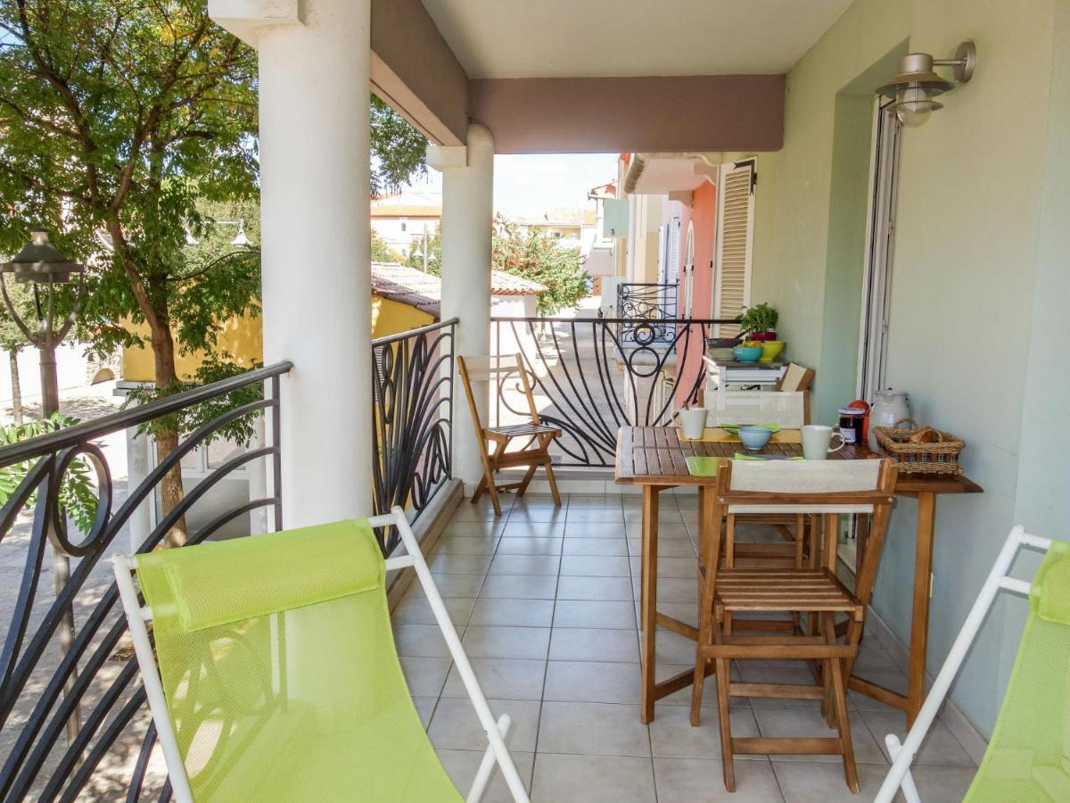 Apartment Le Madrilene By Interhome Saint-Cyr-sur-Mer Exterior photo