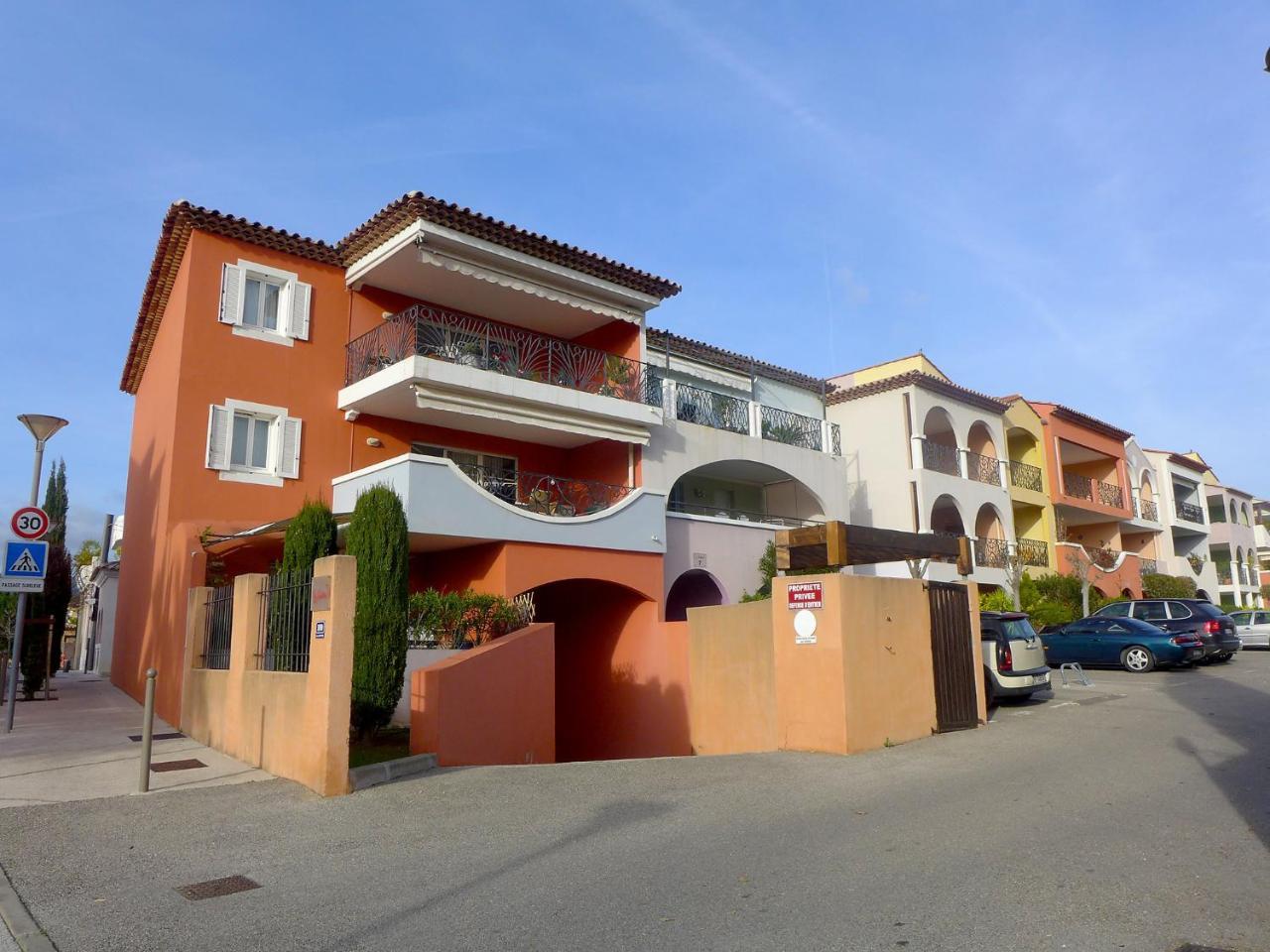 Apartment Le Madrilene By Interhome Saint-Cyr-sur-Mer Exterior photo