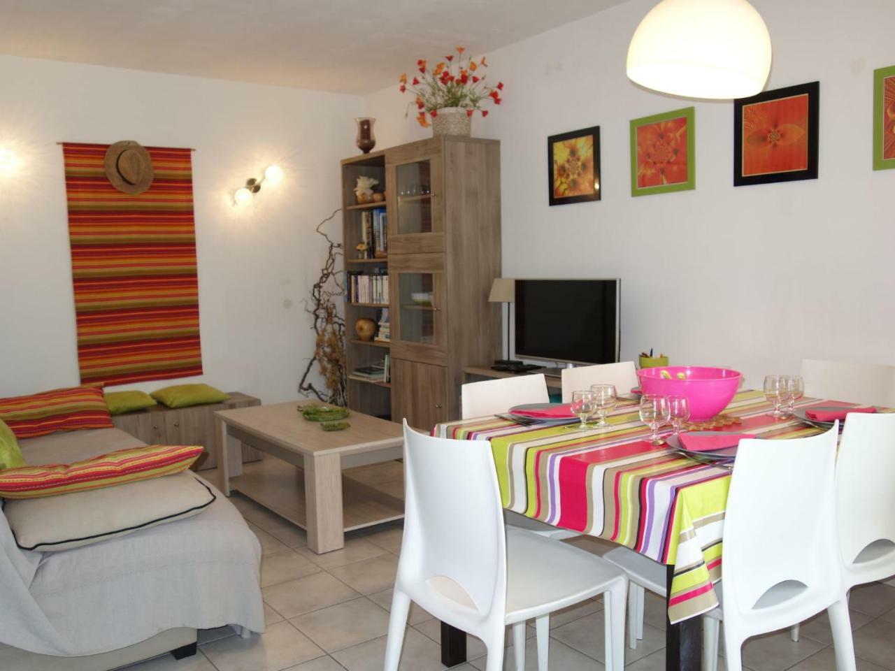 Apartment Le Madrilene By Interhome Saint-Cyr-sur-Mer Exterior photo